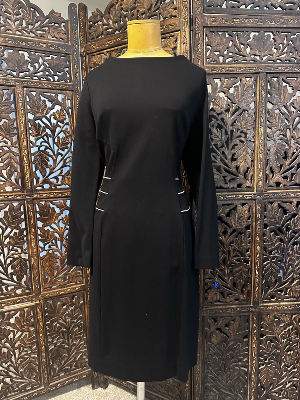 Black Long-Sleeve Sheath Dress with Side and Back Piping Detail Size 14